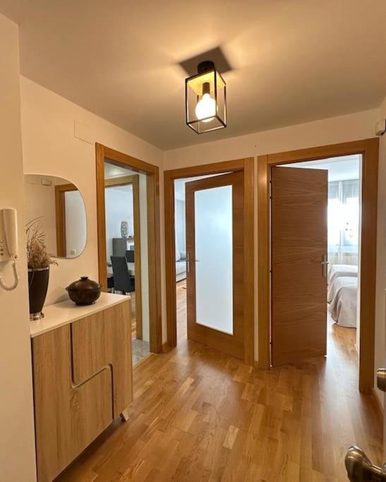 Studio 14 + Garaje Incluido. Nuevo, Elegante, Acogedor. Haro Kültér fotó