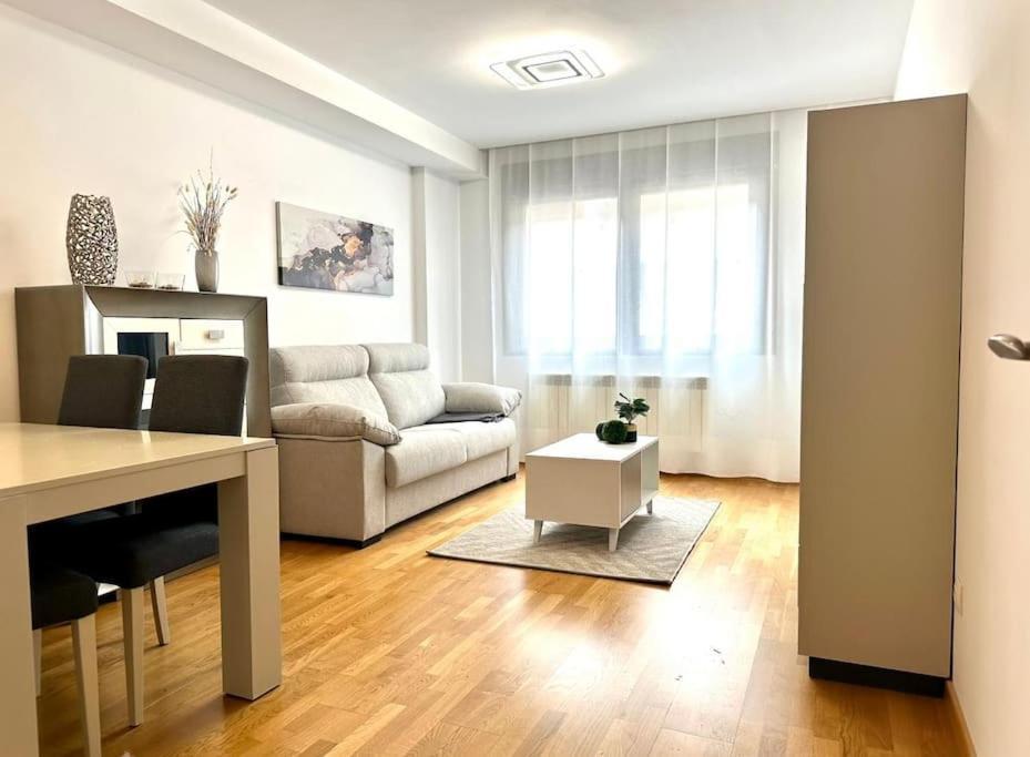 Studio 14 + Garaje Incluido. Nuevo, Elegante, Acogedor. Haro Kültér fotó