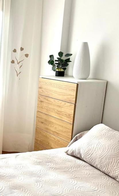 Studio 14 + Garaje Incluido. Nuevo, Elegante, Acogedor. Haro Kültér fotó