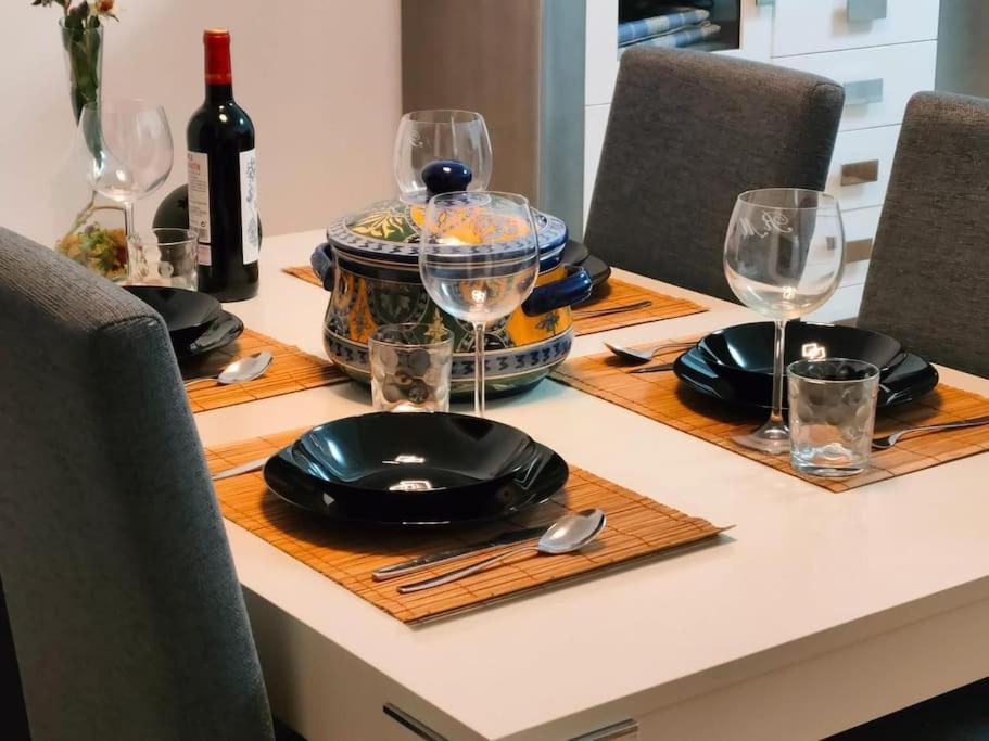Studio 14 + Garaje Incluido. Nuevo, Elegante, Acogedor. Haro Kültér fotó